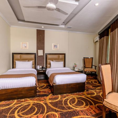 Hotel One Abbottabad Dış mekan fotoğraf