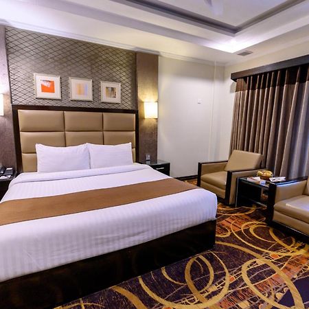 Hotel One Abbottabad Dış mekan fotoğraf