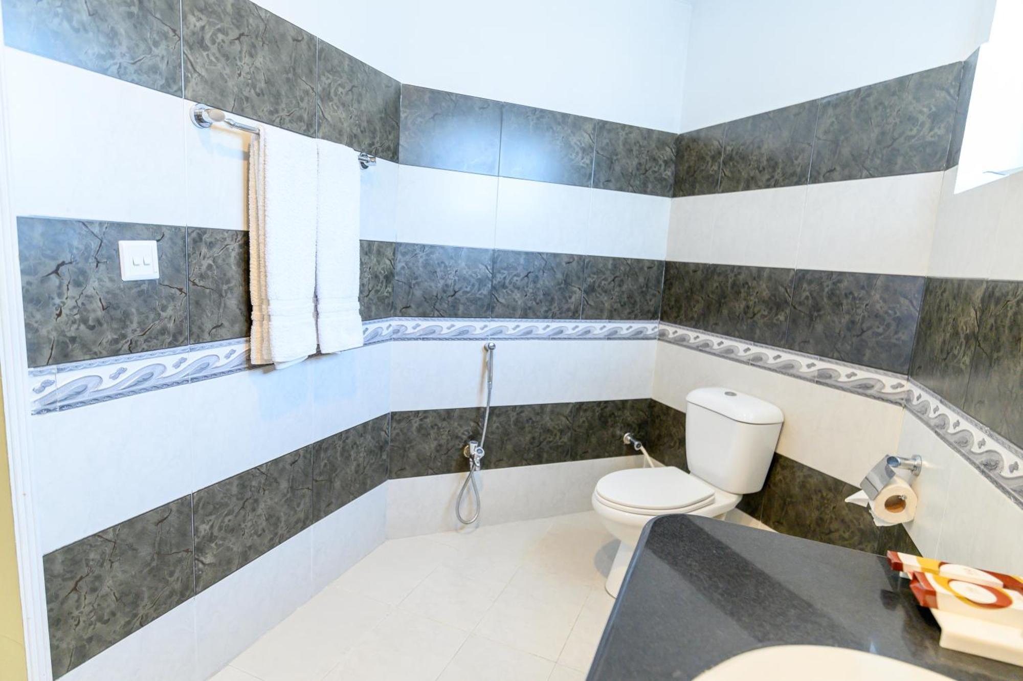 Hotel One Abbottabad Dış mekan fotoğraf